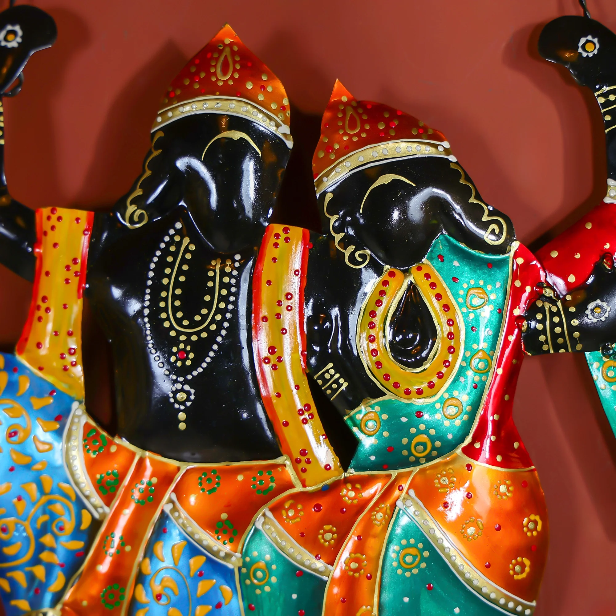 Bastar Hand-painted Iron Crafted Lord Radha Krishna Wall Art - Image 2