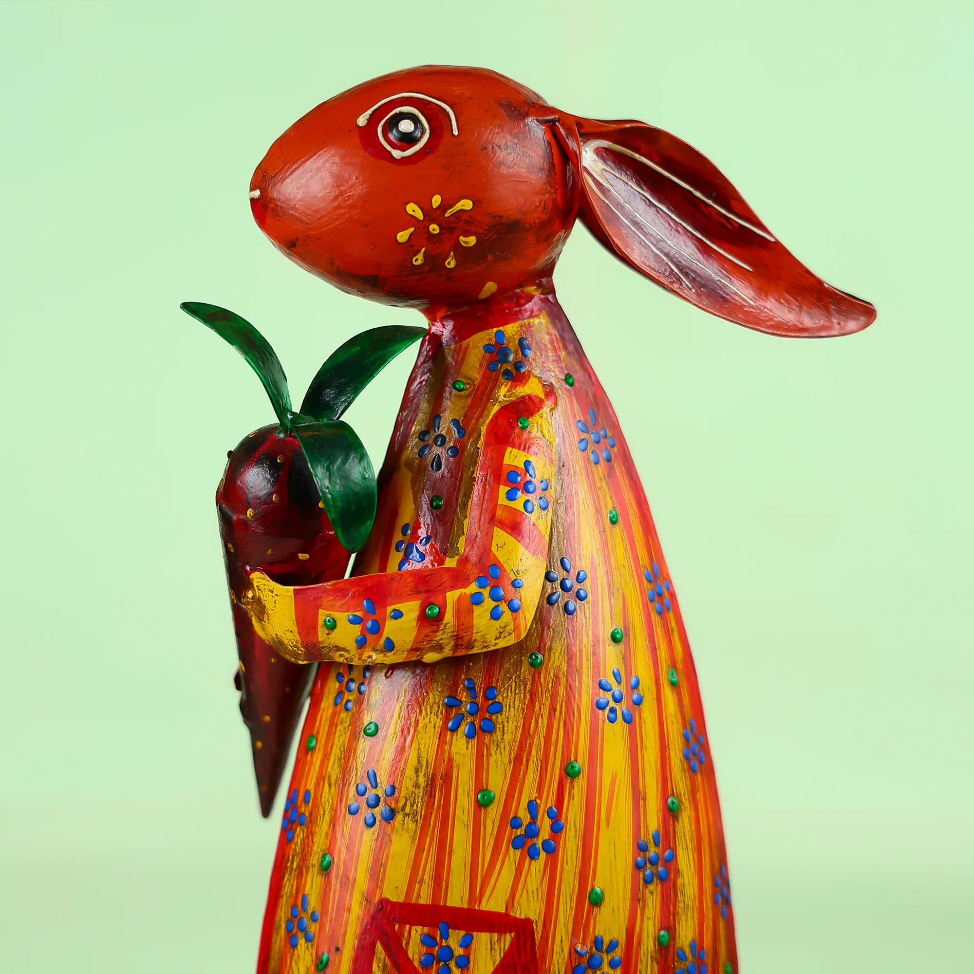 Hand-Painted Iron Crafted Rabbit Eating Carrot Table Decor - Image 2